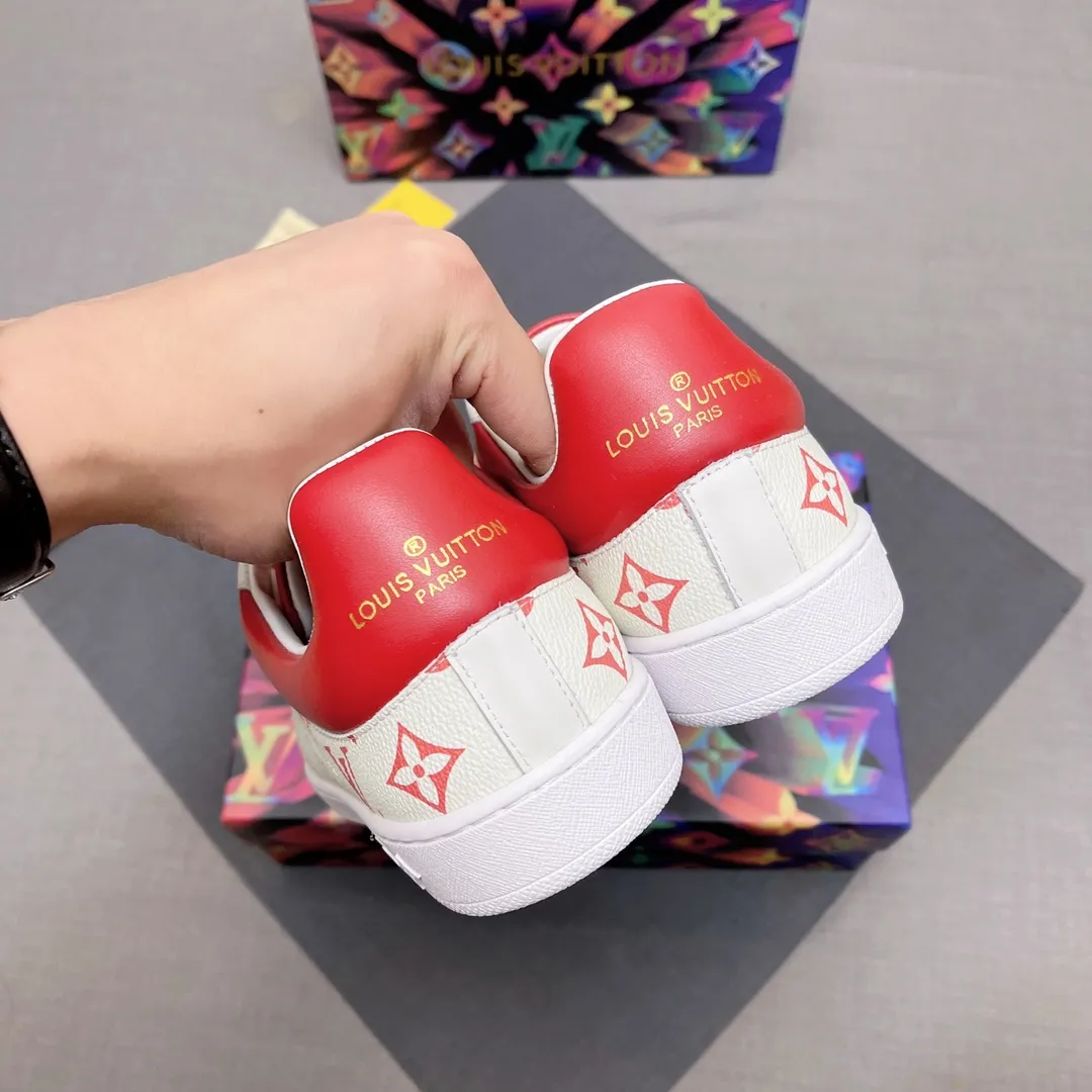 p360 🙏LV men's shoes official website has launched the latest 1:1 copy, synchronized with Hong Kong counters, and on the same catwalk; all "🍡🍡, the rubber outsole is non-slip and wear-resistant; the fabric is made of first-layer cowhide and 3D printing, sheepskin lining, comfortable to wear, attractive style, fine workmanship, with simple and neat shoe last JP, showing the boldness and toughness of men, multiple colors available Code numbers 38 to 44, 45 to 46 can be customized. No. 019